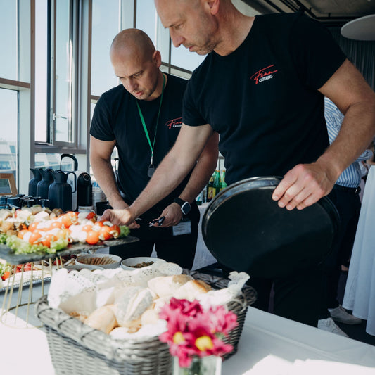 Lunch Buffet - 2 Hauptspeisen