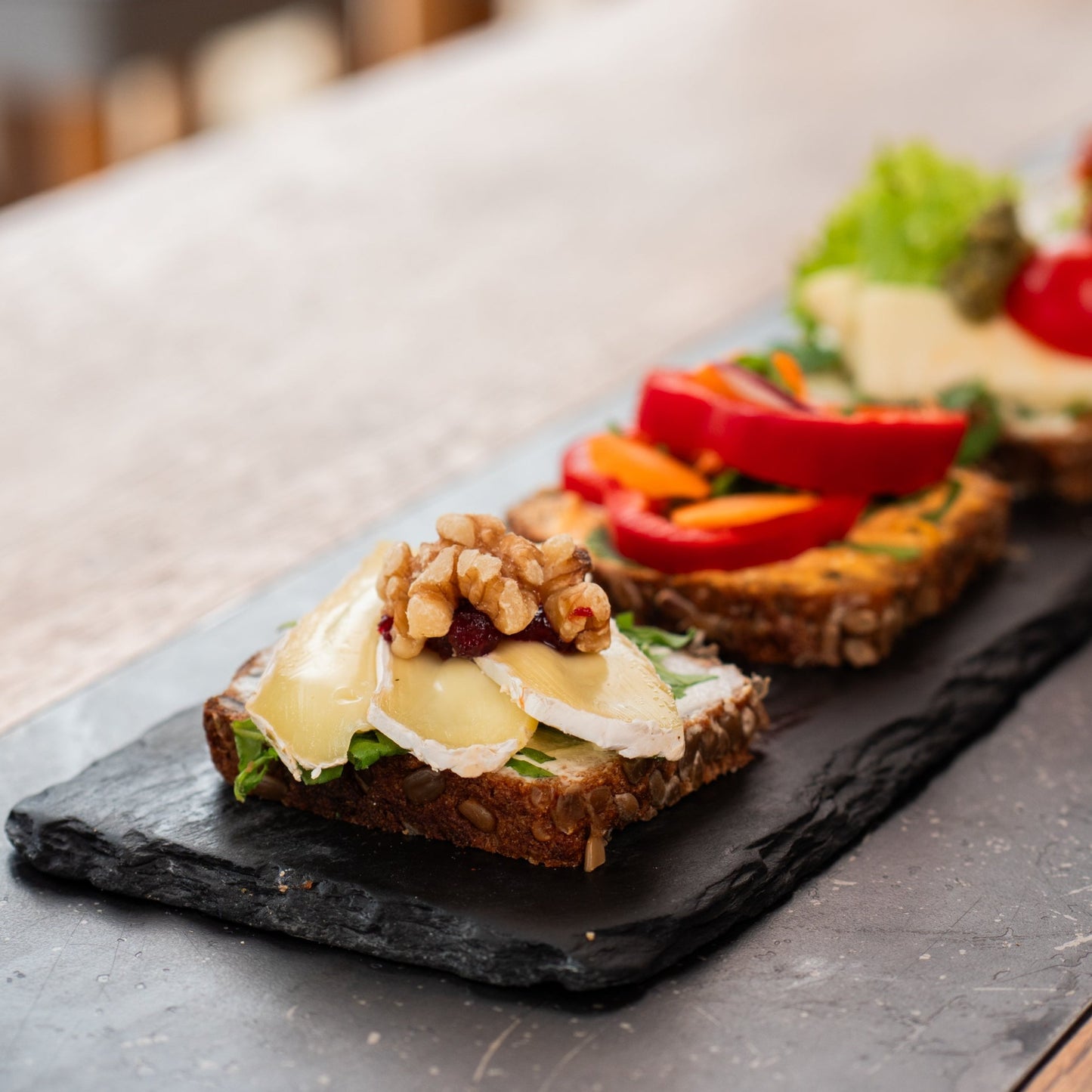 Belegtes Brot Camembert